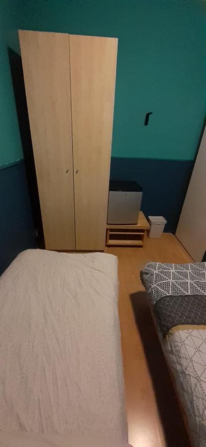 Charlotte, Not For Parties, Not A Hotel, Room With Shared Bathroom, No Kitchen Άμστερνταμ Εξωτερικό φωτογραφία