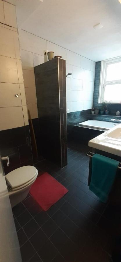 Charlotte, Not For Parties, Not A Hotel, Room With Shared Bathroom, No Kitchen Άμστερνταμ Εξωτερικό φωτογραφία