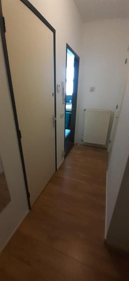 Charlotte, Not For Parties, Not A Hotel, Room With Shared Bathroom, No Kitchen Άμστερνταμ Εξωτερικό φωτογραφία