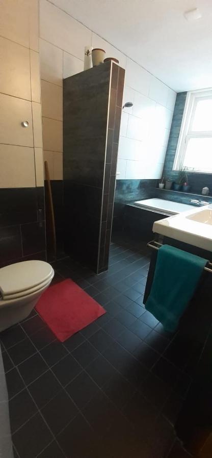 Charlotte, Not For Parties, Not A Hotel, Room With Shared Bathroom, No Kitchen Άμστερνταμ Εξωτερικό φωτογραφία